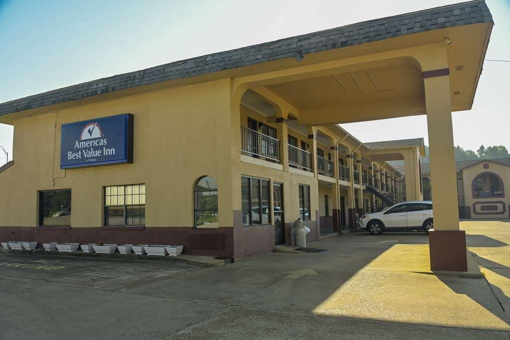 梅里丹美洲最佳价值酒店 梅里迪恩 外观 照片